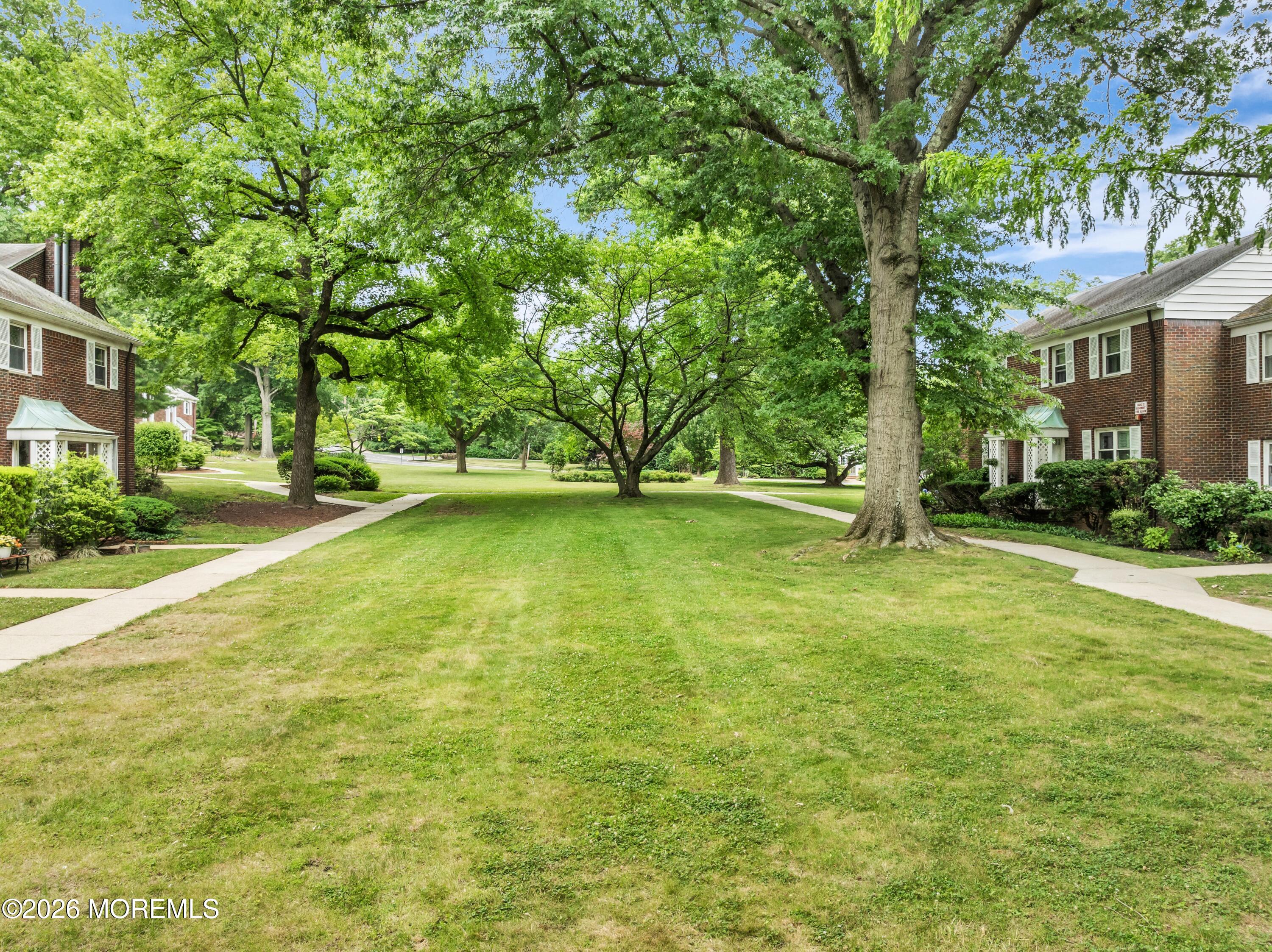 85 Manor Drive Red Bank, NJ 07701 - Photo 5 of 31 Common Courtyard 2