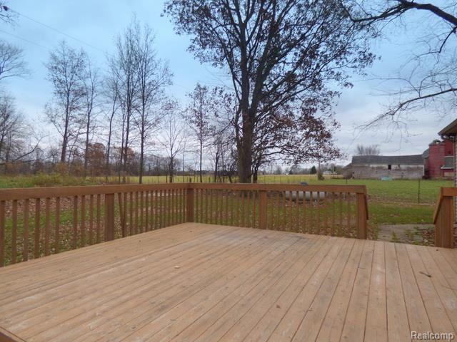 2220 Layton Road Fowlerville, MI 48836 - Photo 21 of 32 21 - 264-023171 DECK AREA 2.jpg