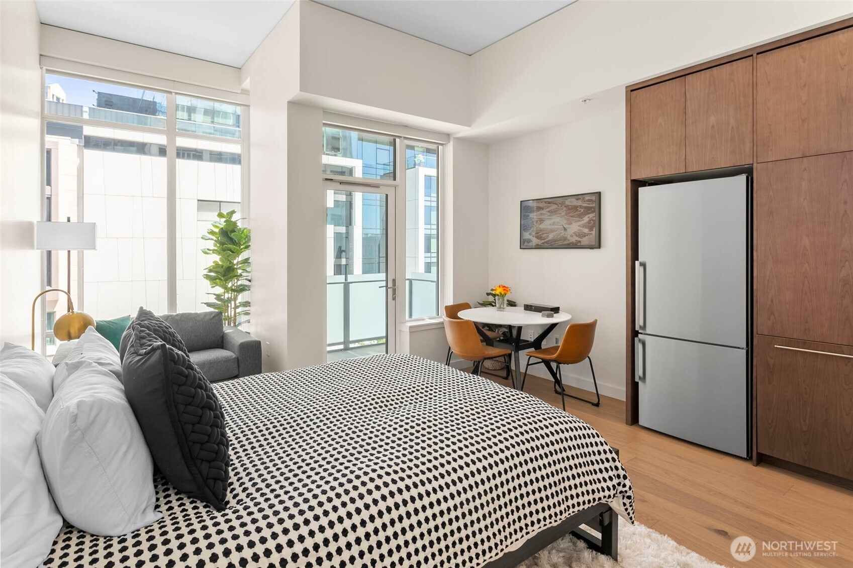 121 Stewart Street, Unit 2501 Seattle, WA 98101 - Photo 34 of 40