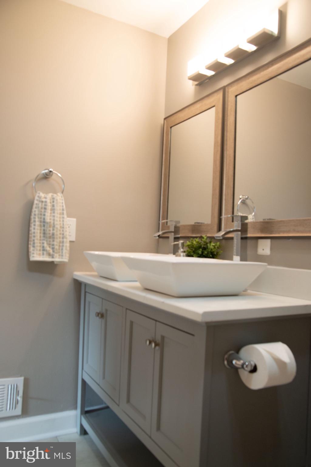 9006 Hamor Road Randallstown, MD 21133 - Photo 17 of 48 Main Bathroom