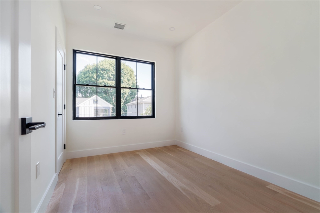 20 Keith Street, Unit 20 Watertown, MA 02472 - Photo 25 of 34