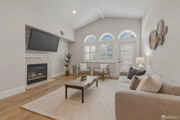 $998,000 | 530 El Camino Real, Unit 309, Burlingame, CA 94010