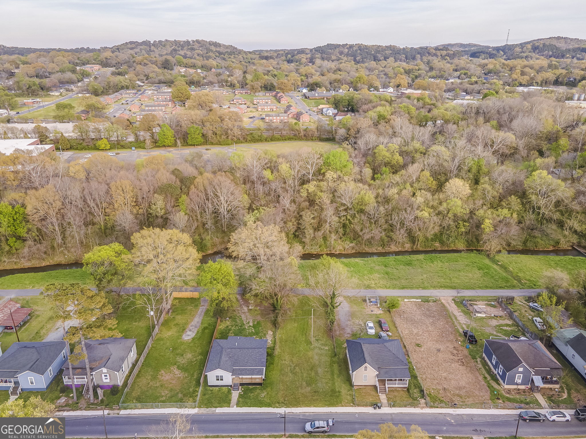 319 South McLin Street Rome, GA 30161 - Photo 7 of 10 a view of an outdoor space and mountain view