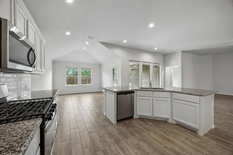 $340,000 | 3019 Duck Hts Avenue, Royse City, TX 75189