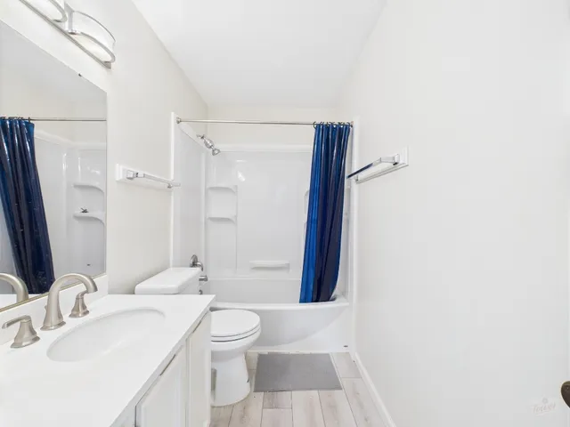 a view of a hallway with closet