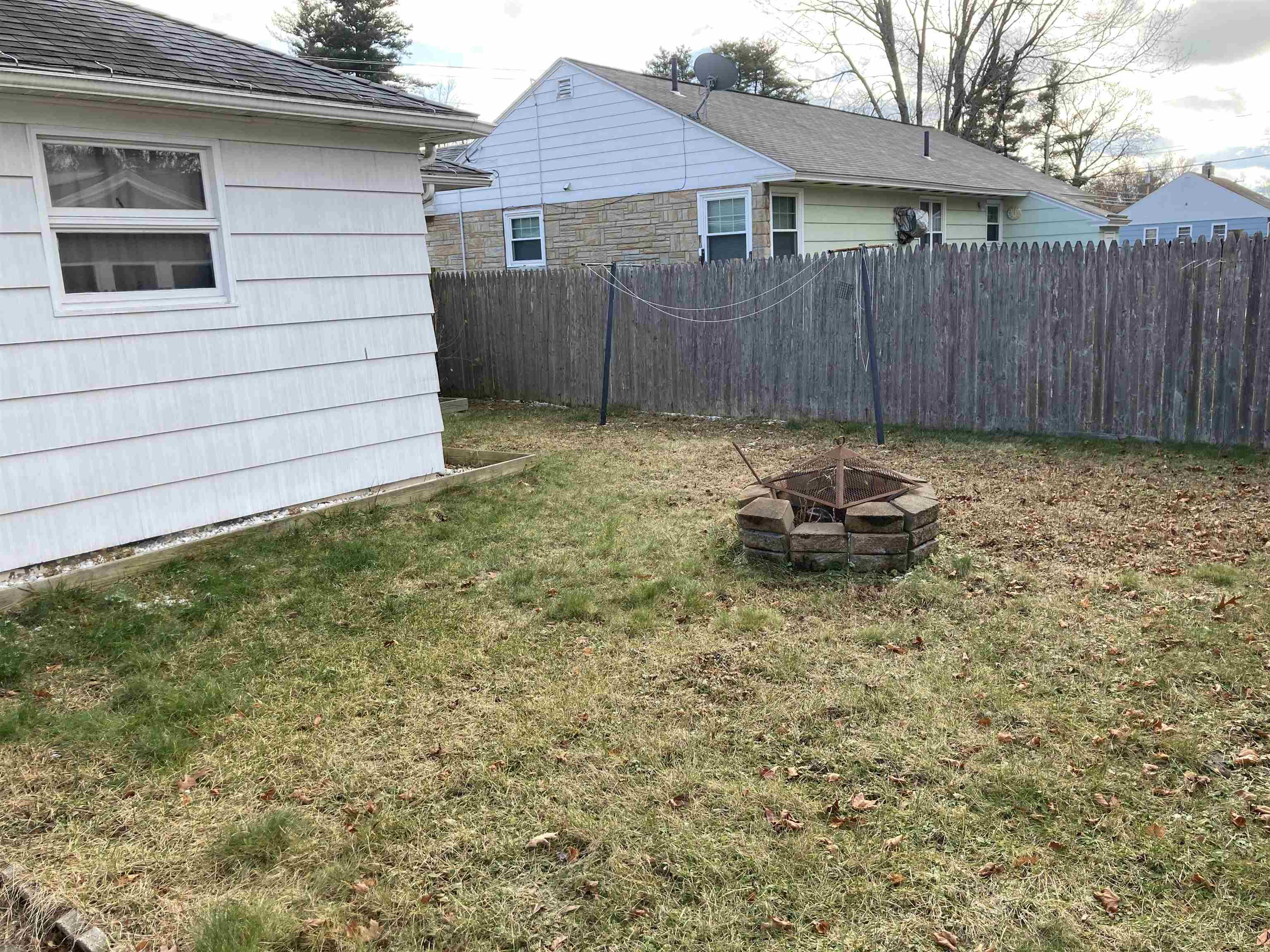 19 1/4 East Dunstable Road Nashua, NH 03060 - Photo 3 of 11