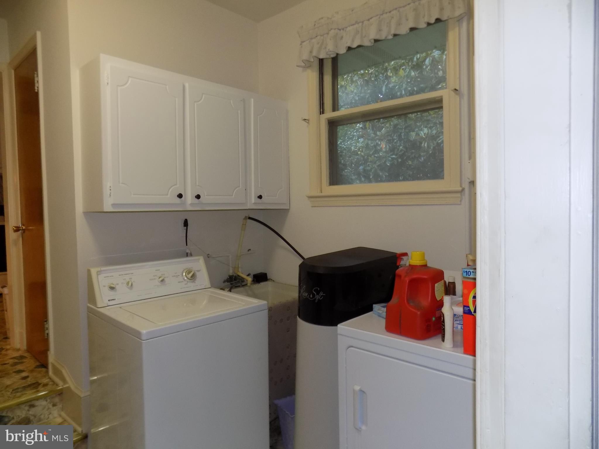 9603 Atom Road Clinton, MD 20735 - Photo 11 of 30 Laundry Room w/Utility Sink - Water Conditioning