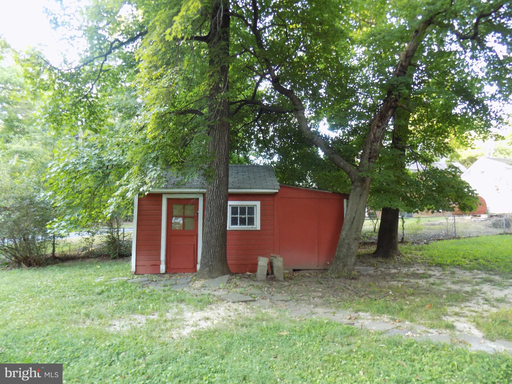 9603 Atom Road Clinton, MD 20735 - Photo 15 of 30 Shed with electric