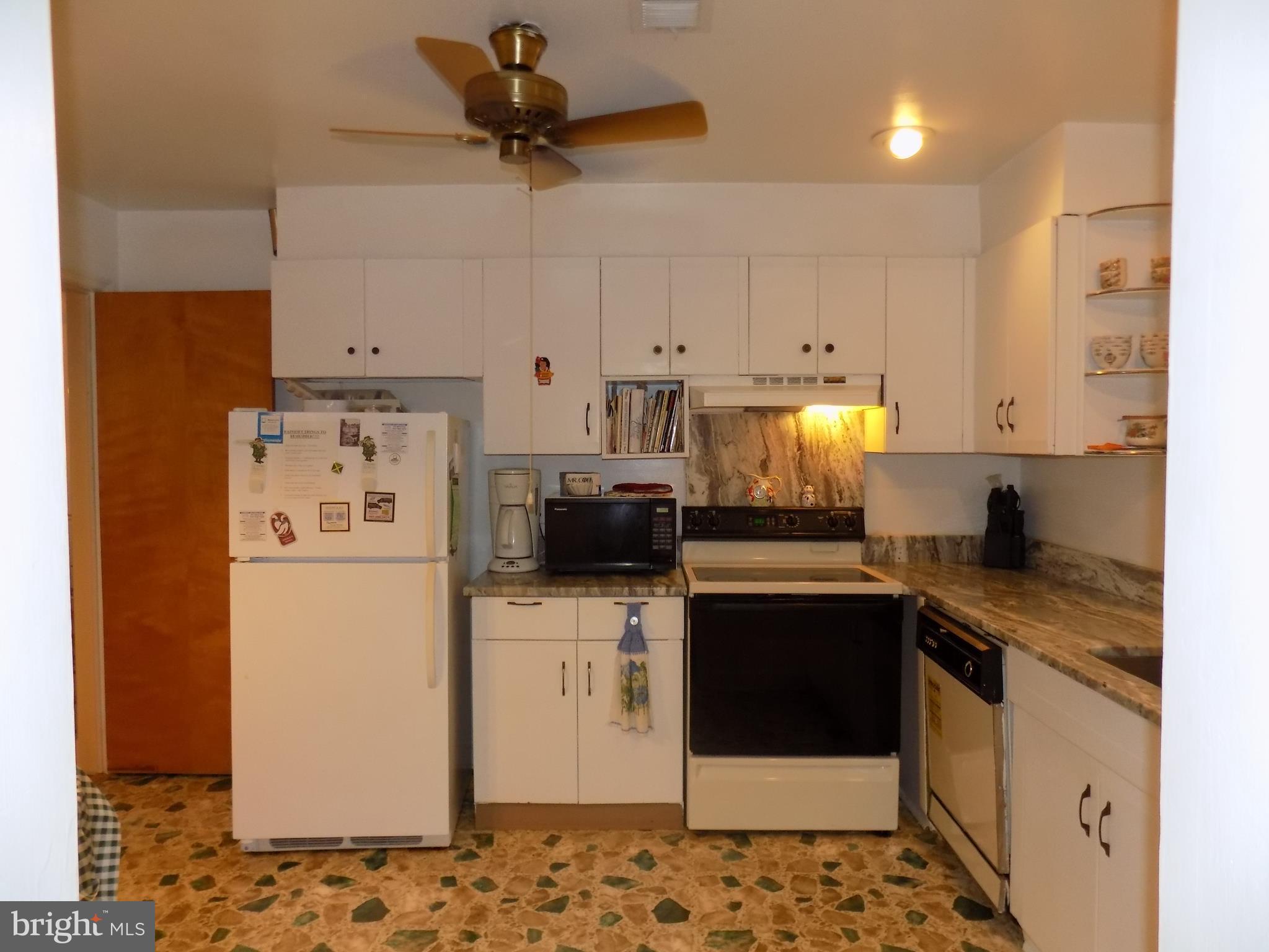 9603 Atom Road Clinton, MD 20735 - Photo 22 of 30 Full Kitchen equipped with all major appliances
