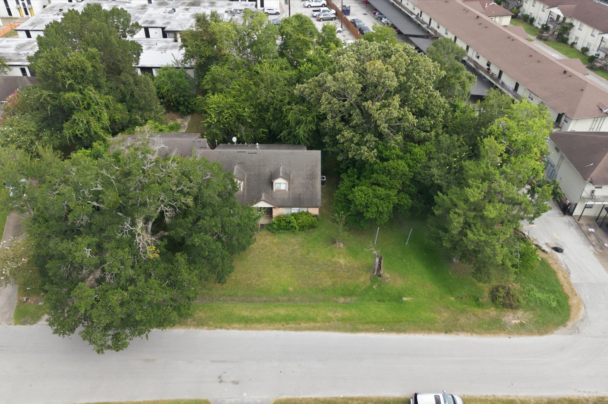 9206 Pecos Street Houston, TX 77055 - Photo 8 of 15 Gallery Image 8