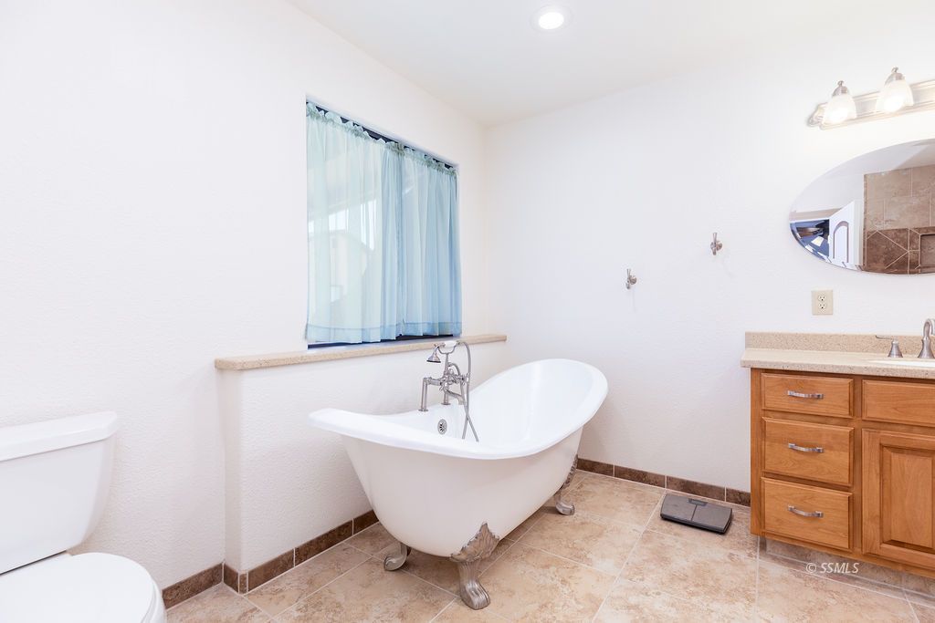 647 East Springer Avenue Ridgecrest, CA 93555 - Photo 27 of 43 Gallery Image 27