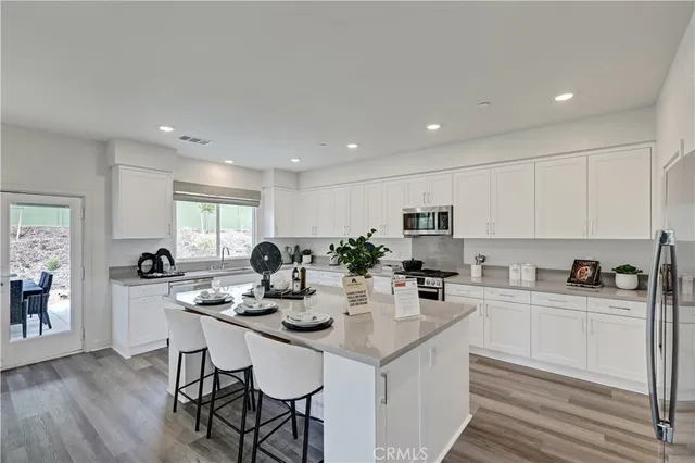 $618,030 | 6470 Marblebrook Avenue, Hesperia, CA 92345