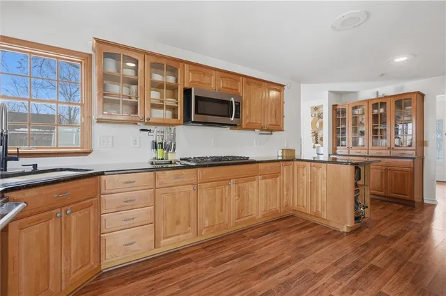 $330,000 | 1300 Robin Court, Kearney, MO 64060