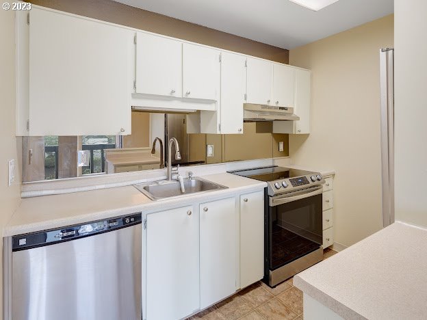 7524 Southwest Barnes Road, Unit A Portland, OR 97225 - Photo 6 of 21 Gallery Image 6