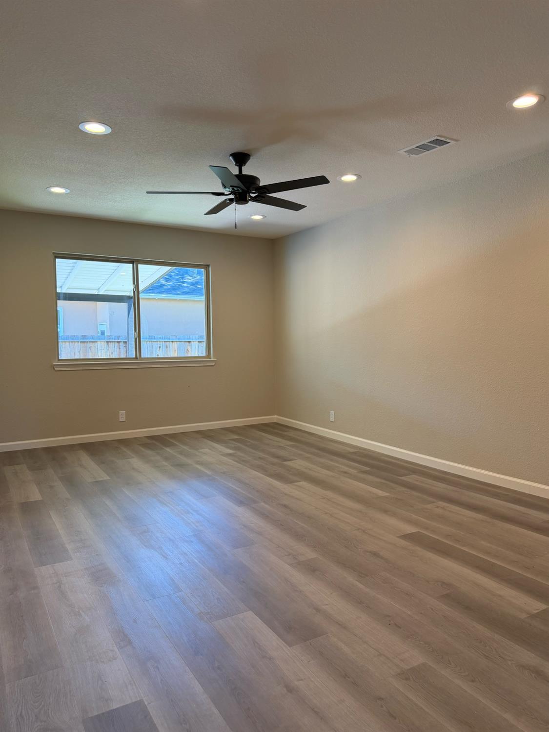 2304 Coston Avenue Modesto, CA 95350 - Photo 15 of 23