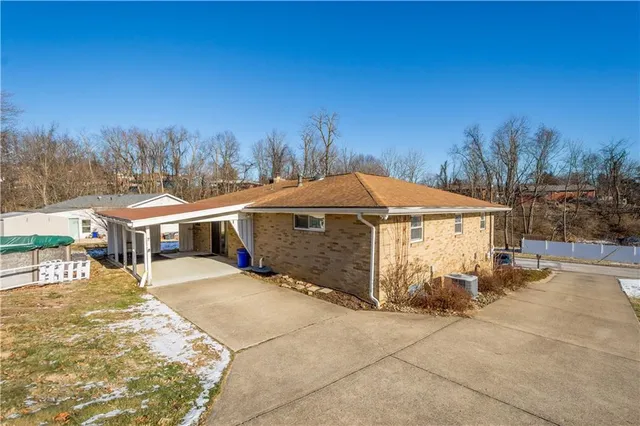 $225,000 | 2515 Beverly Drive, Washington, PA 15301