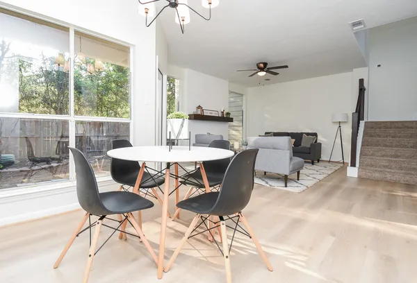 $2,450 | 134 North Magnolia Pond Place, The Woodlands, TX 77381