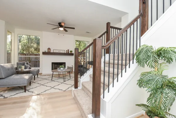 $2,450 | 134 North Magnolia Pond Place, The Woodlands, TX 77381