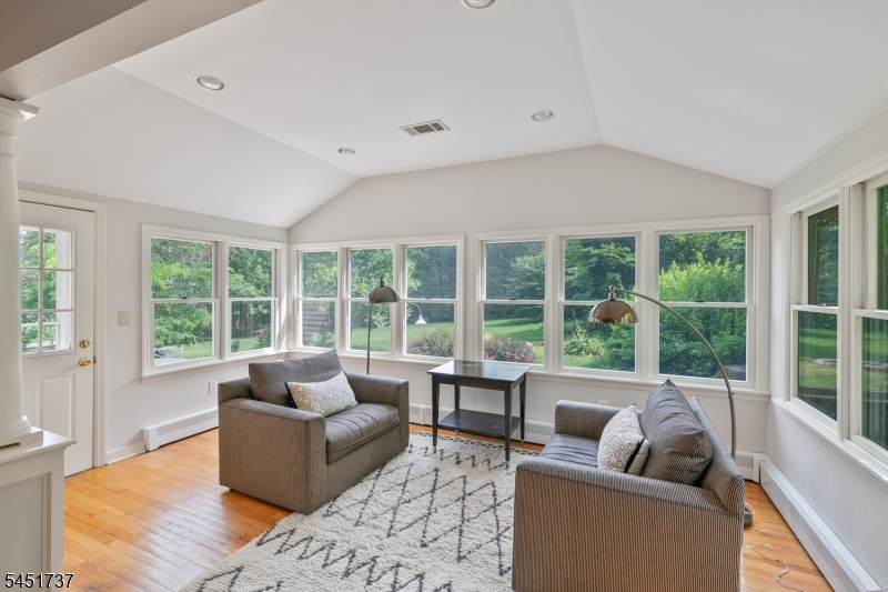 17 Turtle Road Morristown, NJ 07960 - Photo 10 of 25 Gallery Image 10