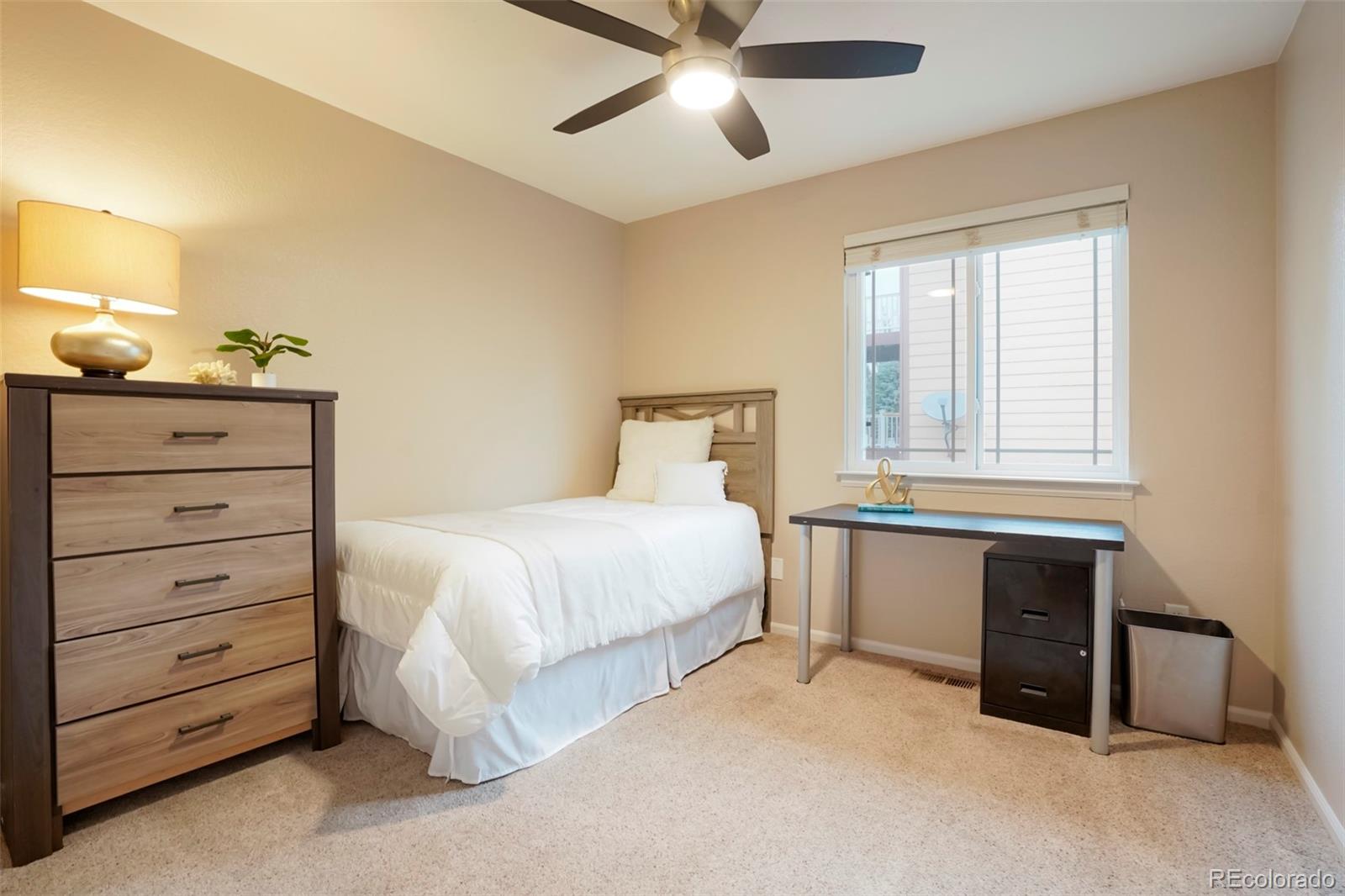 10001 Strathfield Lane Highlands Ranch, CO 80126 - Photo 14 of 26 Gallery Image 14