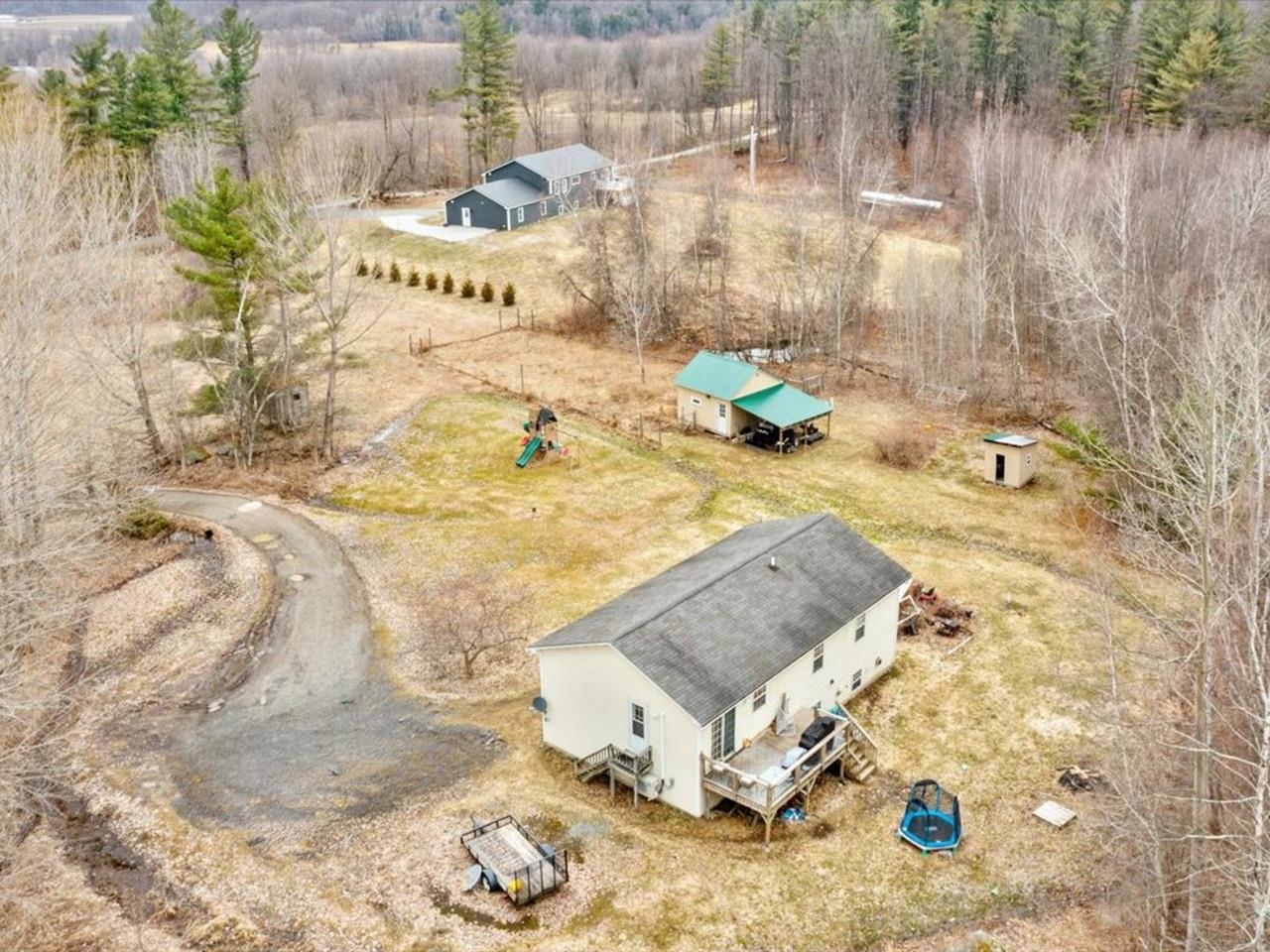 567 Kittell Road Sheldon, VT 05483 - Photo 4 of 43