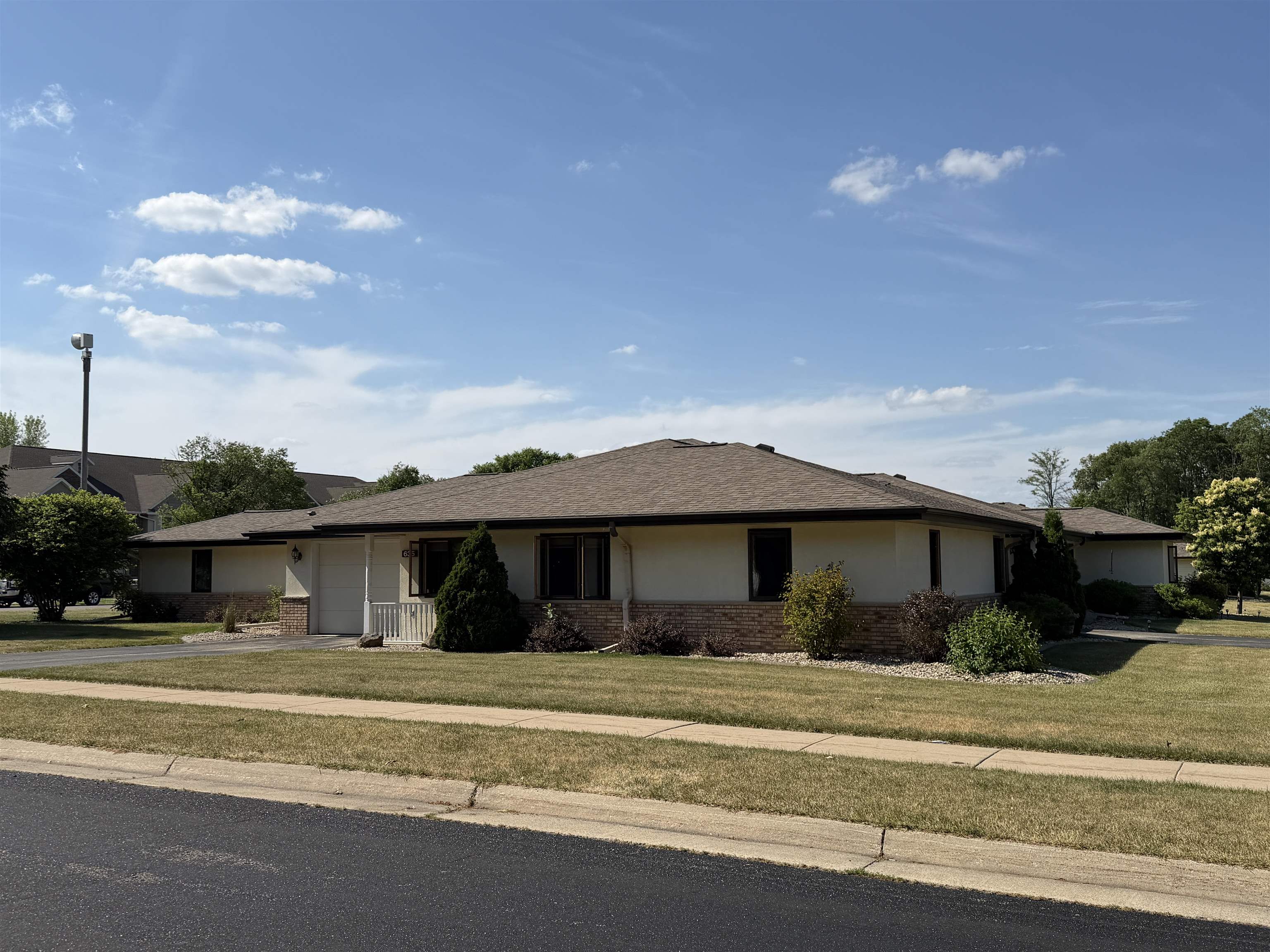 635 West Slifer Street, Unit D Portage, WI 53901 - Photo 2 of 13