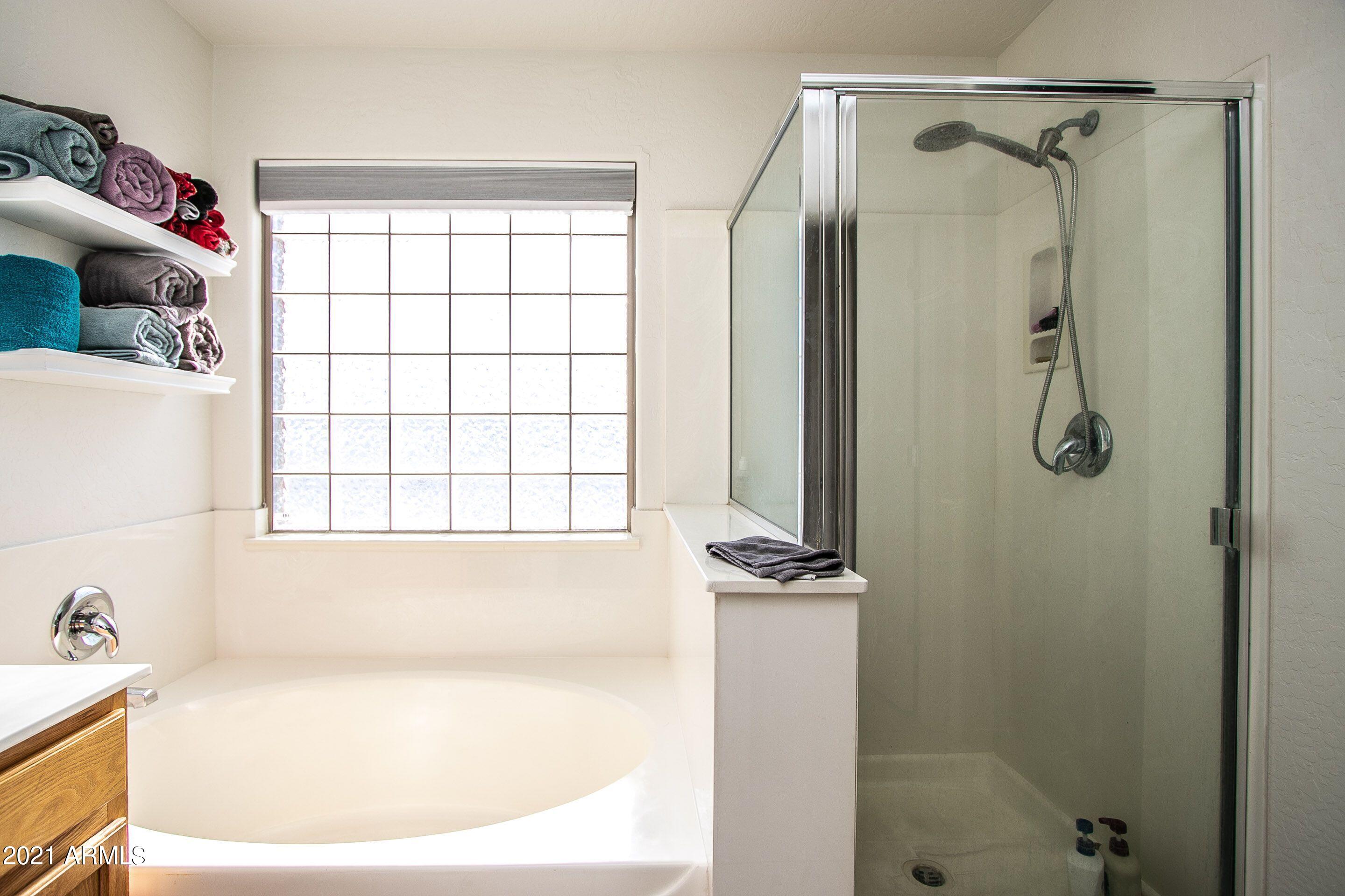 4580 East Del Rio Street Gilbert, AZ 85295 - Photo 22 of 28 Del Rio Master Bath 2
