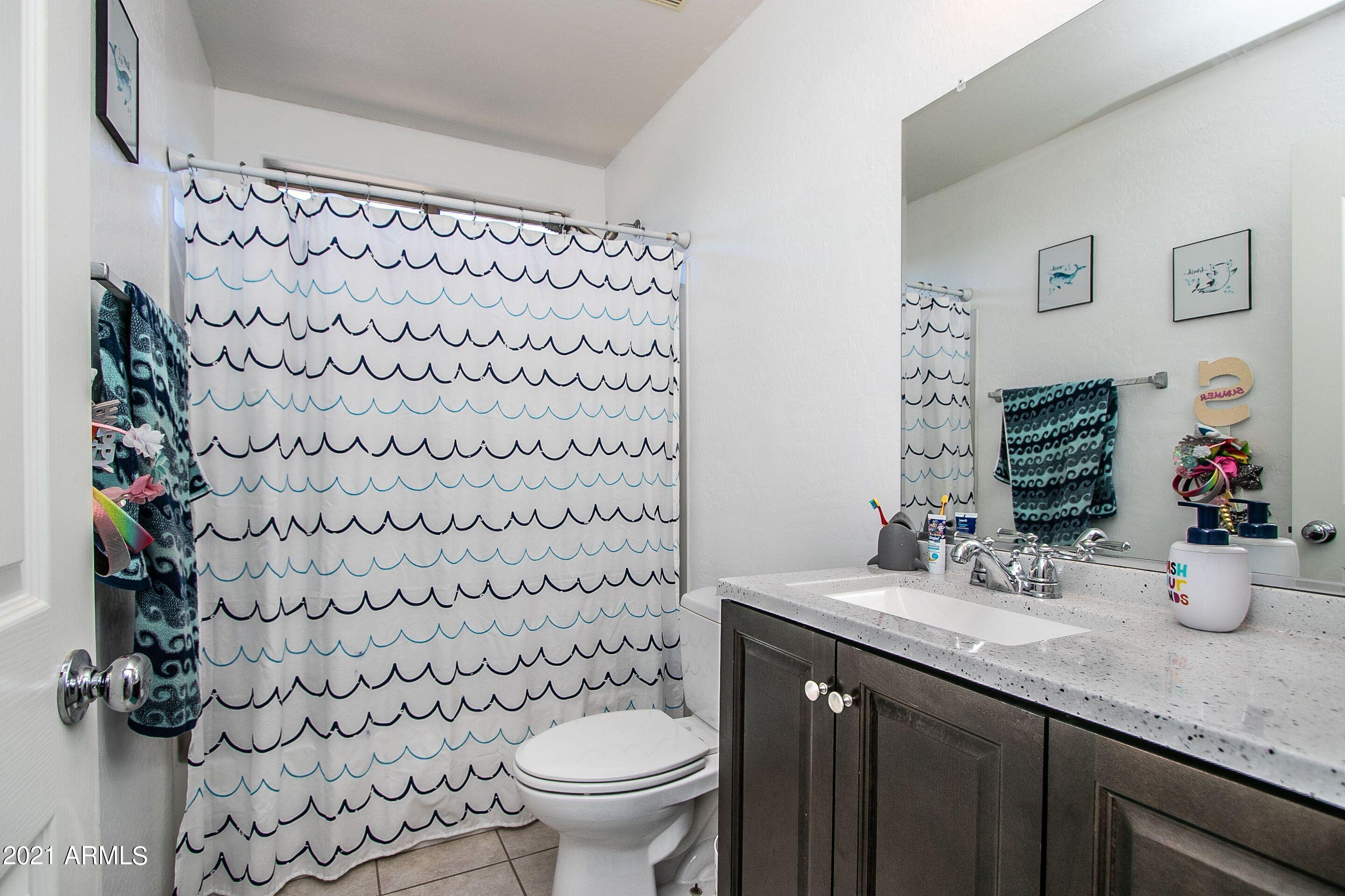 4580 East Del Rio Street Gilbert, AZ 85295 - Photo 26 of 28 Del Rio Bath 2