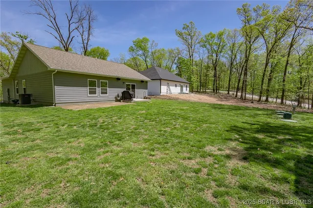 $338,900 | 284 Bloomington Drive, Lake Ozark, MO 65049