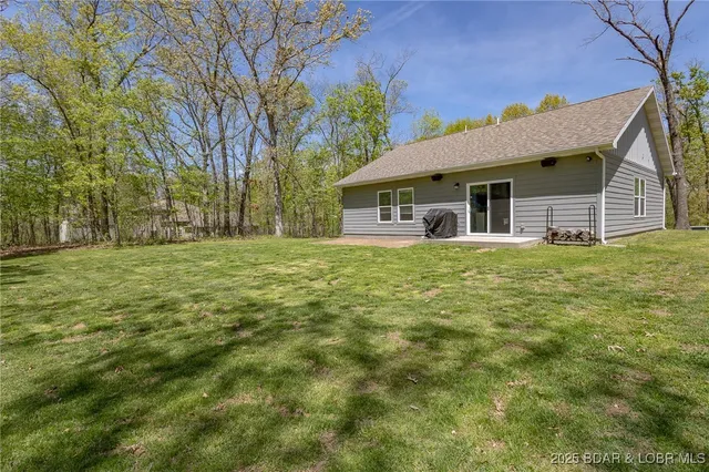$338,900 | 284 Bloomington Drive, Lake Ozark, MO 65049