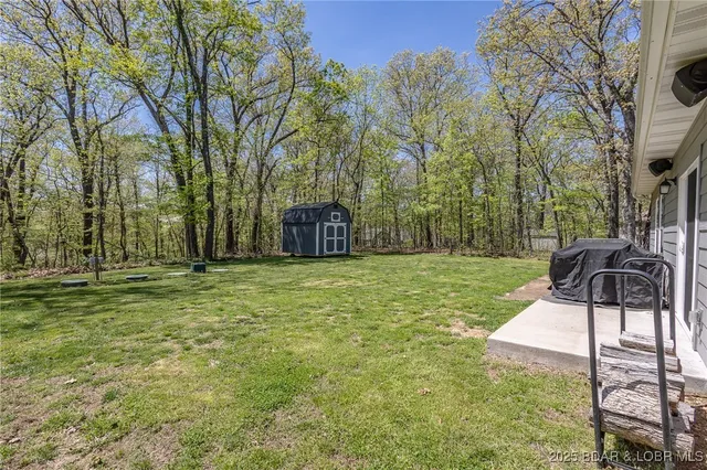 $338,900 | 284 Bloomington Drive, Lake Ozark, MO 65049