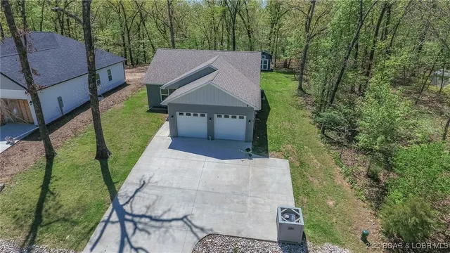 $338,900 | 284 Bloomington Drive, Lake Ozark, MO 65049