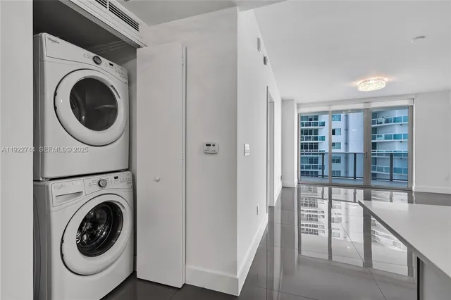 a close up of a fountain