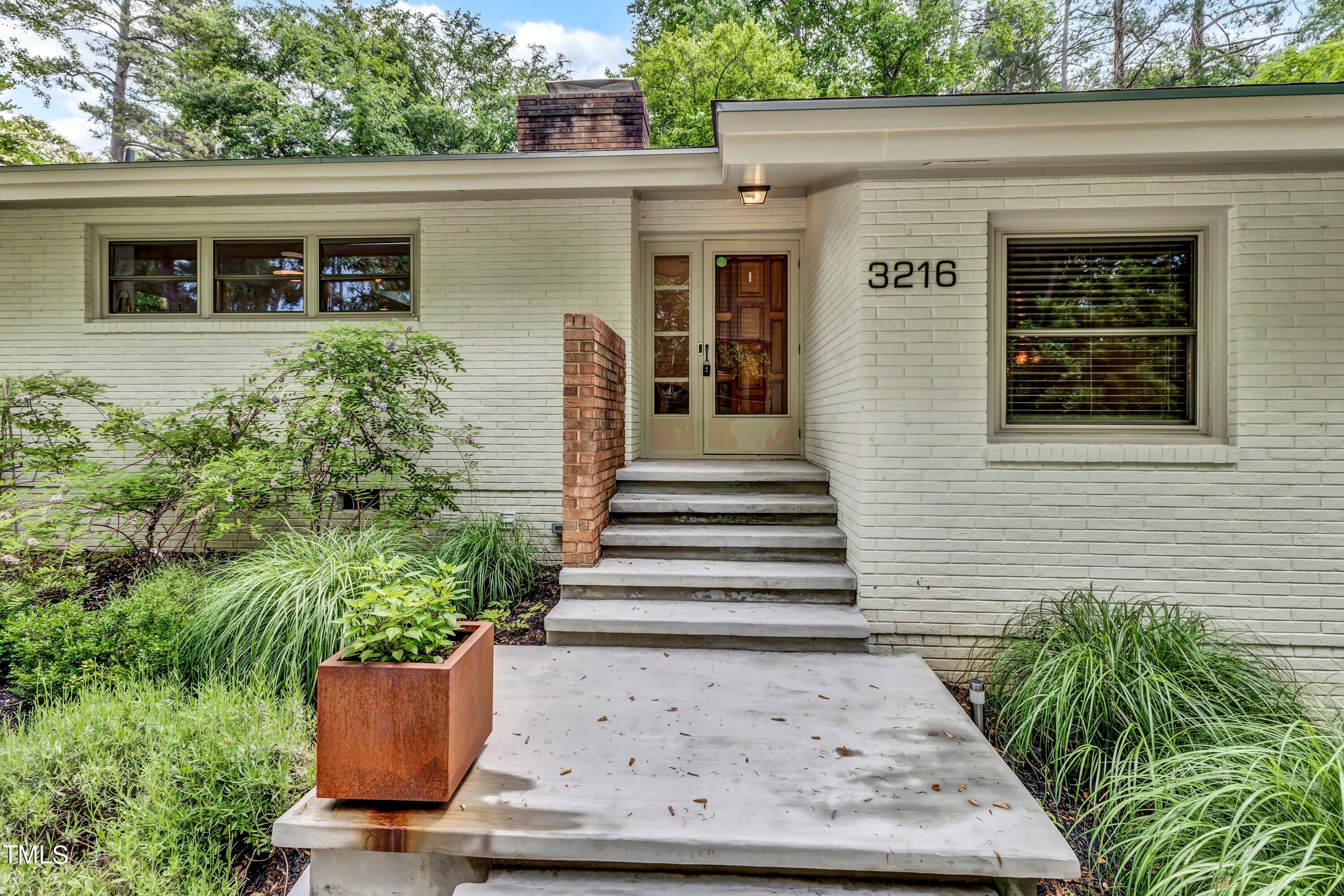 3216 Milton Road Raleigh, NC 27609 - Photo 2 of 3 07-IMG_6949