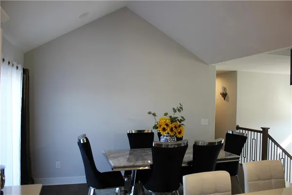 $385,000 | 1000 Northwest 4th Street, Oak Grove, MO 64075