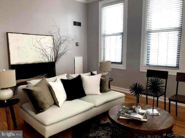 1 East Chase Street, Unit 712 Baltimore, MD 21202 - Photo 10 of 34