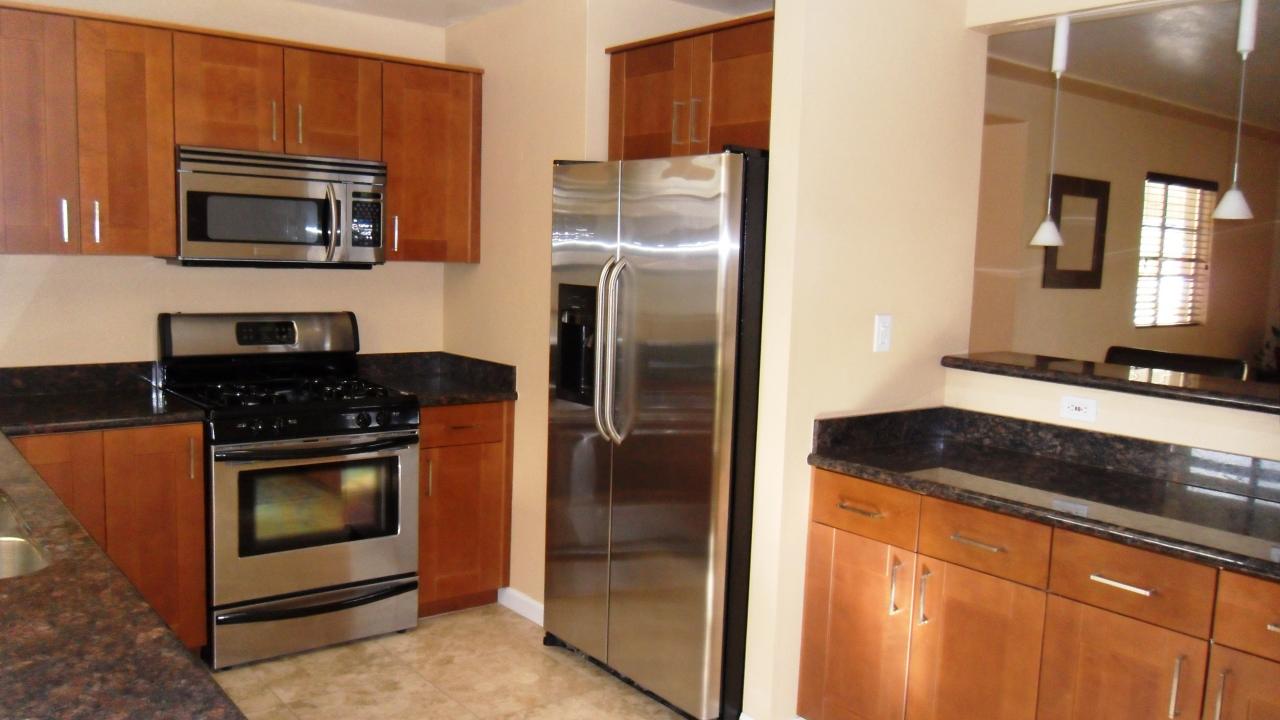 507 West Townley Avenue Phoenix, AZ 85021 - Photo 3 of 16 Stainless Steel Appliances
