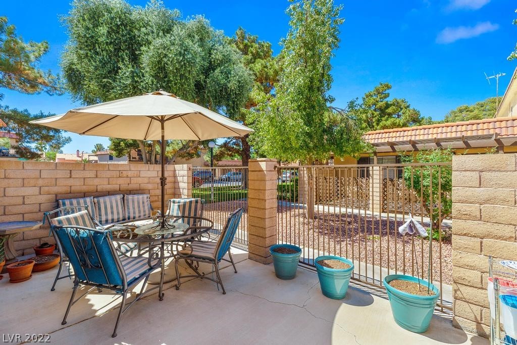 735 Apple Tree Court Henderson, NV 89014 - Photo 26 of 35