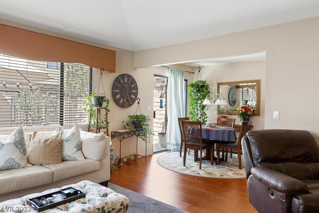 735 Apple Tree Court Henderson, NV 89014 - Photo 9 of 35