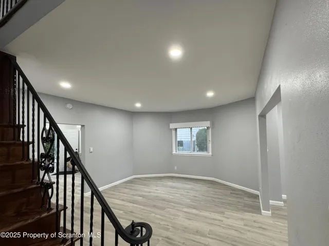 $1,500 | 342 East Main Street, Wilkes Barre, PA 18705