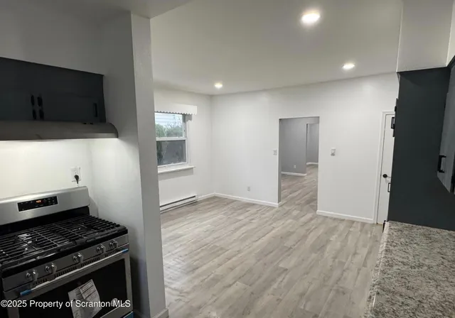 $1,500 | 342 East Main Street, Wilkes Barre, PA 18705