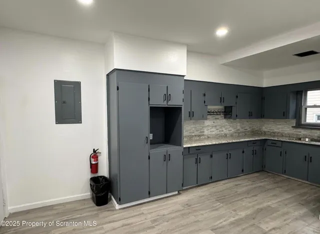 $1,500 | 342 East Main Street, Wilkes Barre, PA 18705