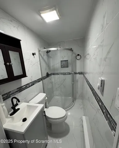 $1,500 | 342 East Main Street, Wilkes Barre, PA 18705