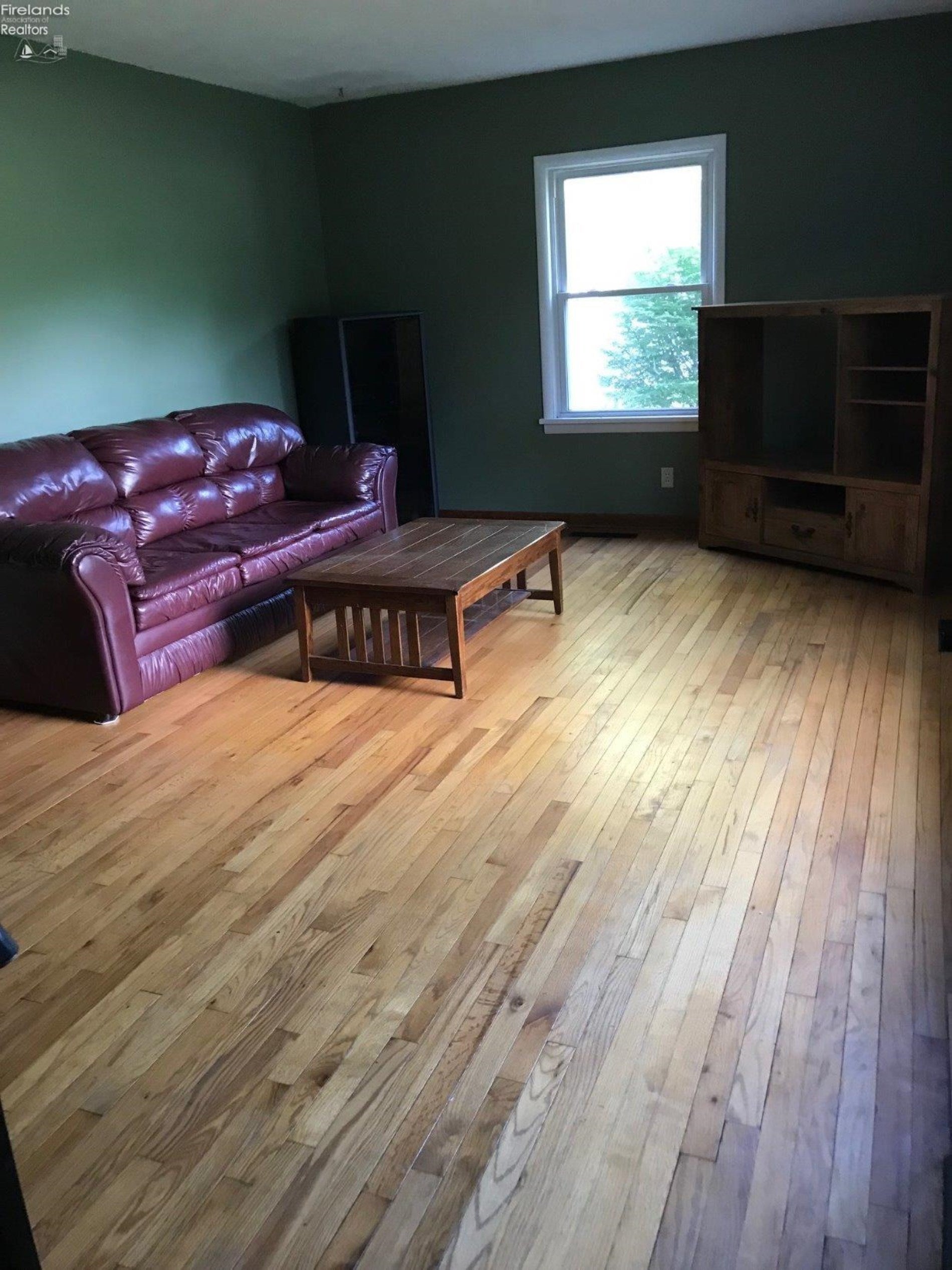 370 East Fox Road Huron, OH 44839 - Photo 4 of 10 Gallery Image 4