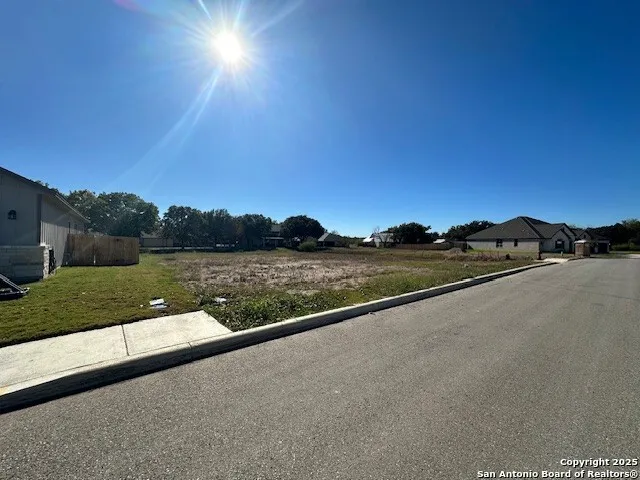 $135,000 | 207 Janice Avenue, Castroville, TX 78009