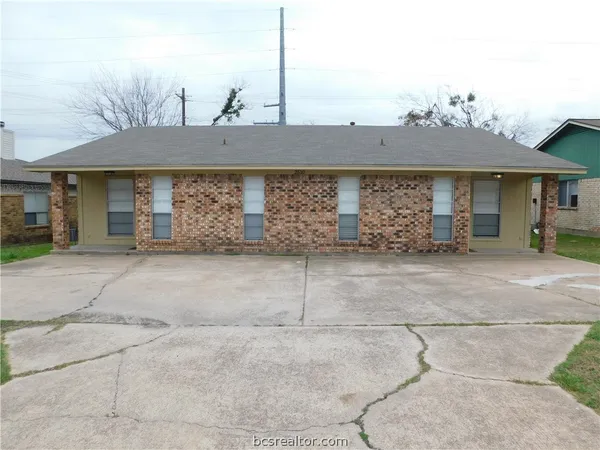 $280,000 | 2510 Long Drive, Unit A & B, Bryan, TX 77802