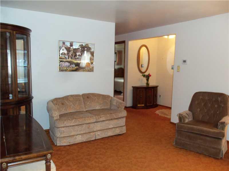 211 Barbara Drive McKees Rocks, PA 15136 - Photo 4 of 18 Living Room.