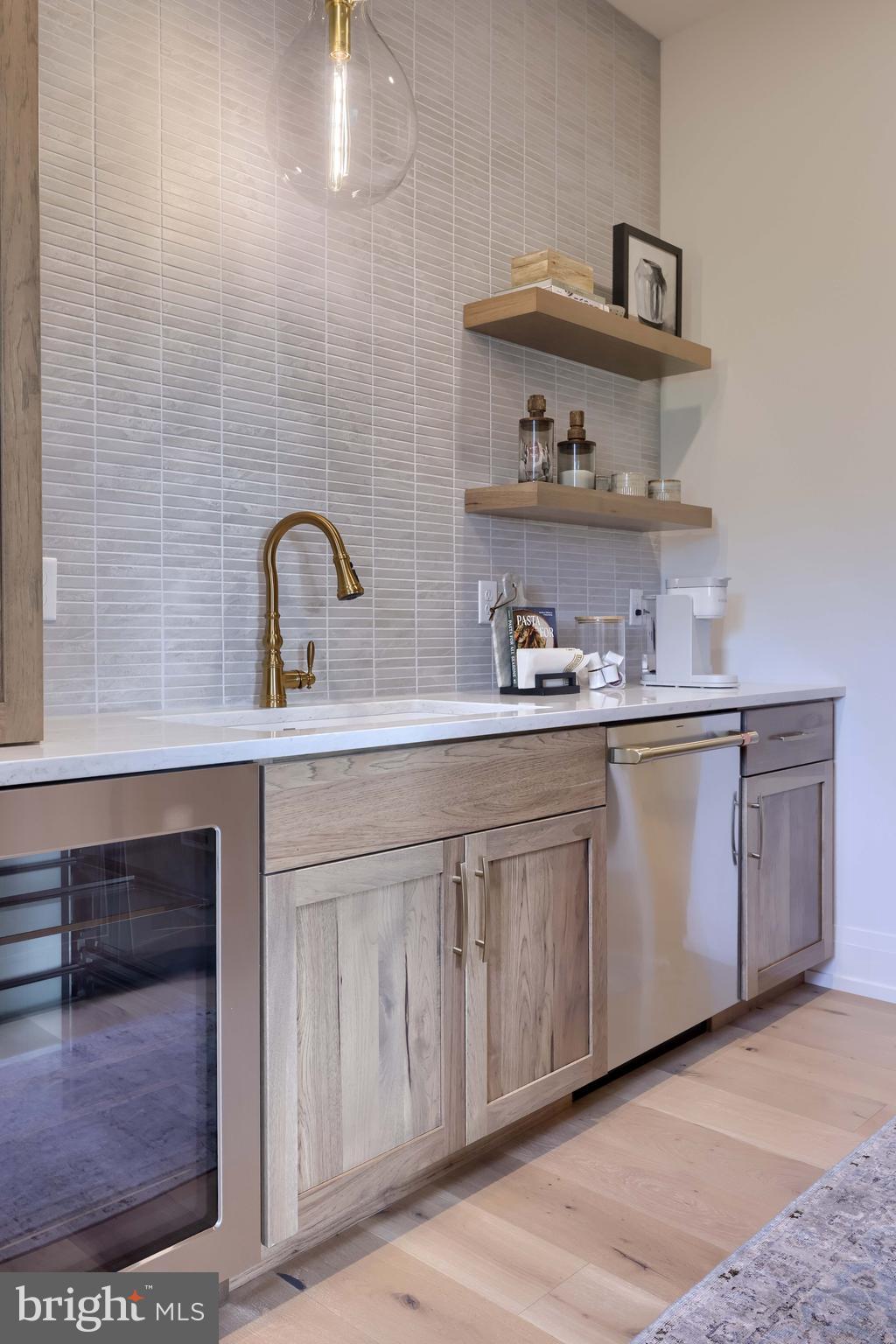433 Jamesfield Drive Lititz, PA 17543 - Photo 12 of 29 SIMILAR Scullery