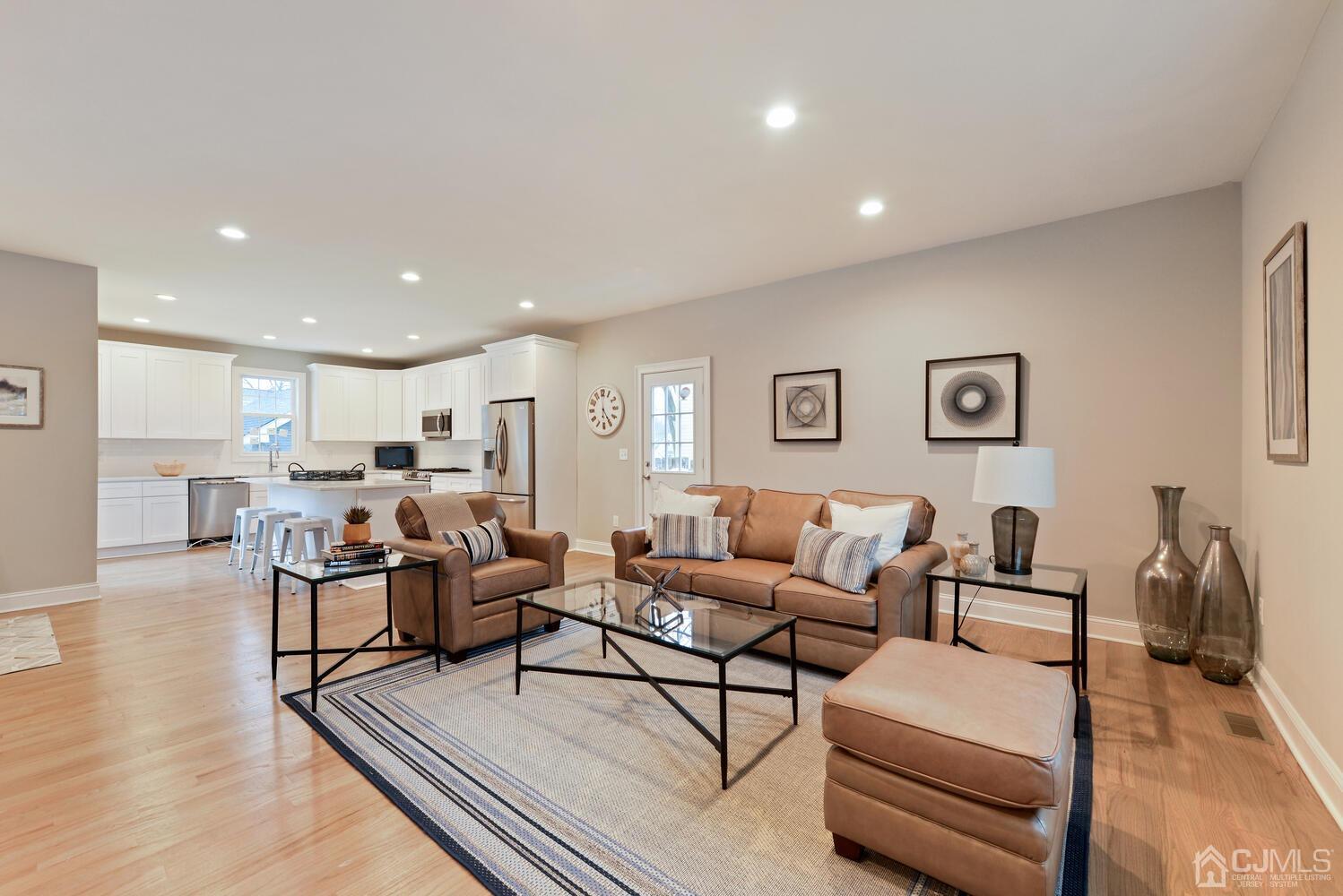 20 Sunset Drive Clark, NJ 07066 - Photo 7 of 32 a living room with furniture