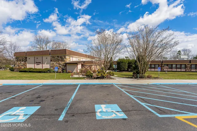 $265,000 | 954 C Aberdeen Drive, Unit C, Lakewood, NJ 08701